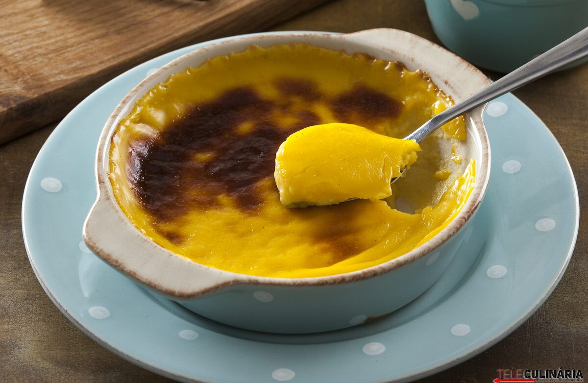 Creme custard no forno