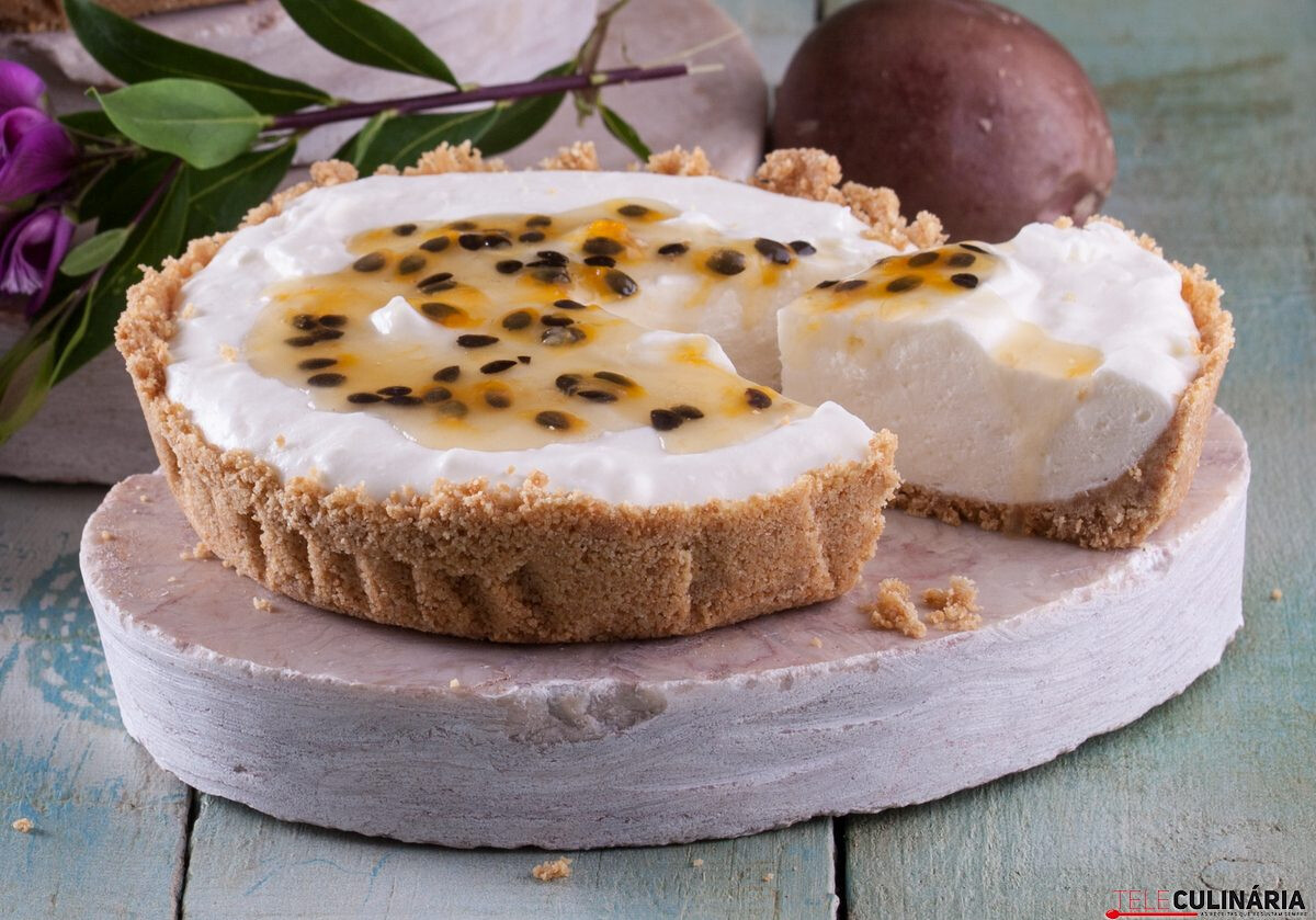Tarte cheesecake com maracujá