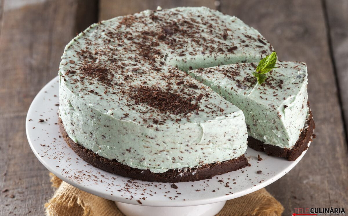 Cheesecake de menta e chocolate