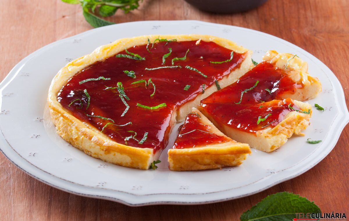 Tarte de requeijão com compota