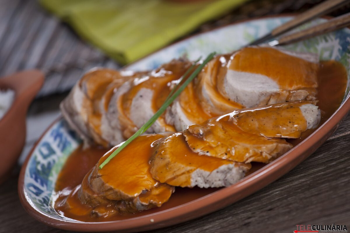 Lombinhos de porco ao vapor (robot de cozinha)