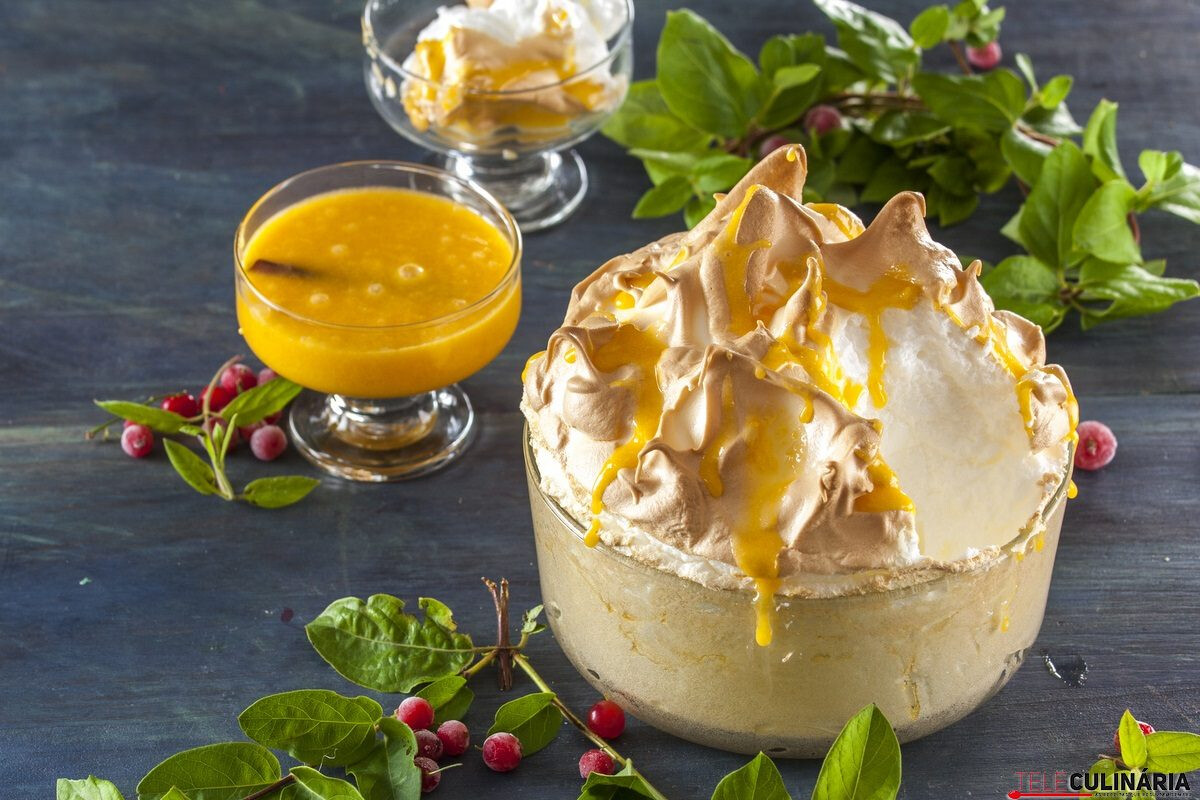 Molotof com molho de gemas