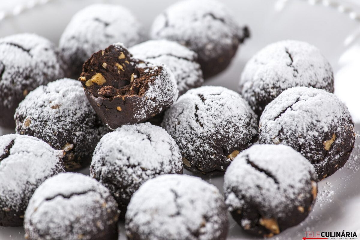 Broinhas de moka e avelã