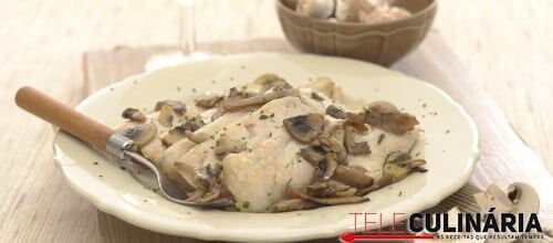 Filetes de pescada com cogumelos