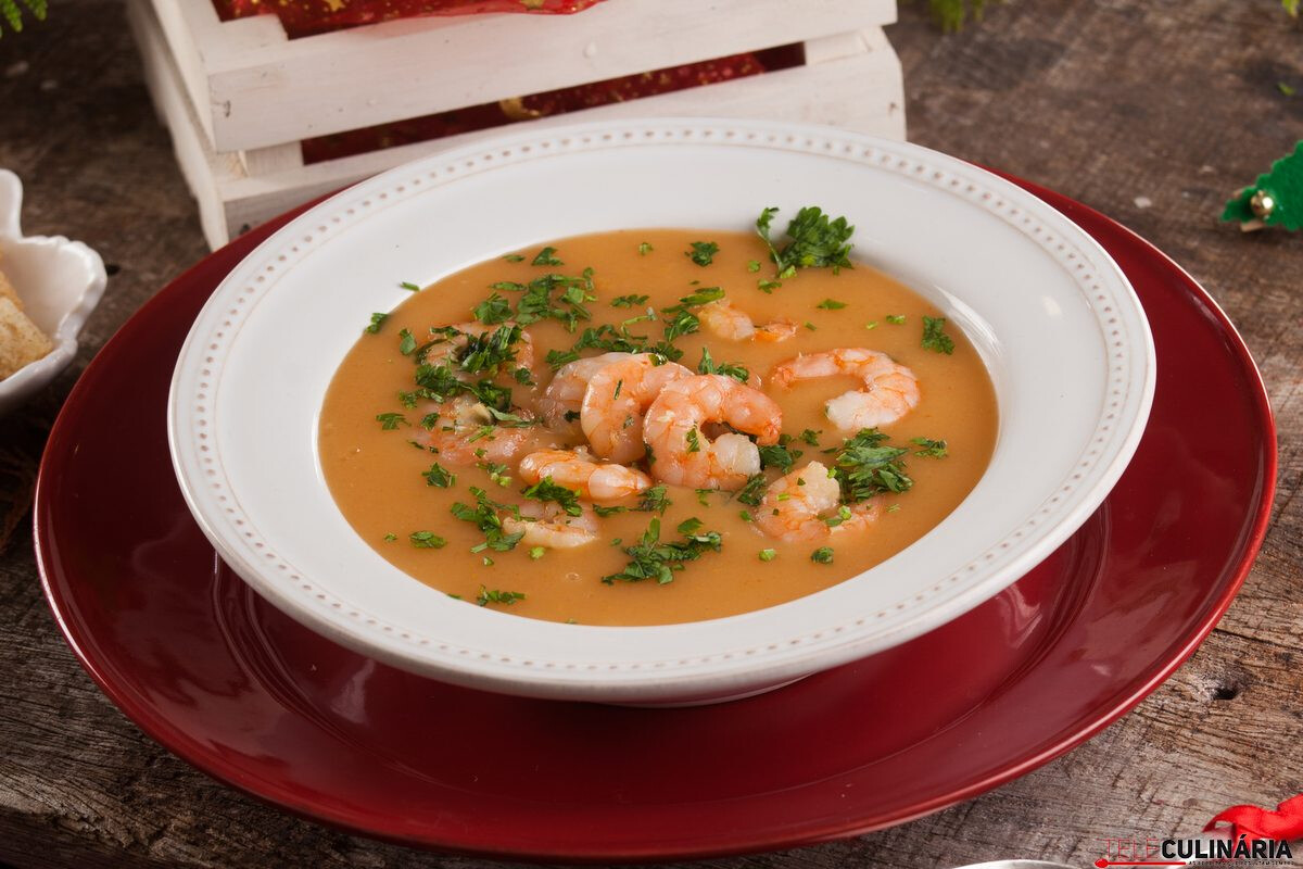 Creme de camarão com natas