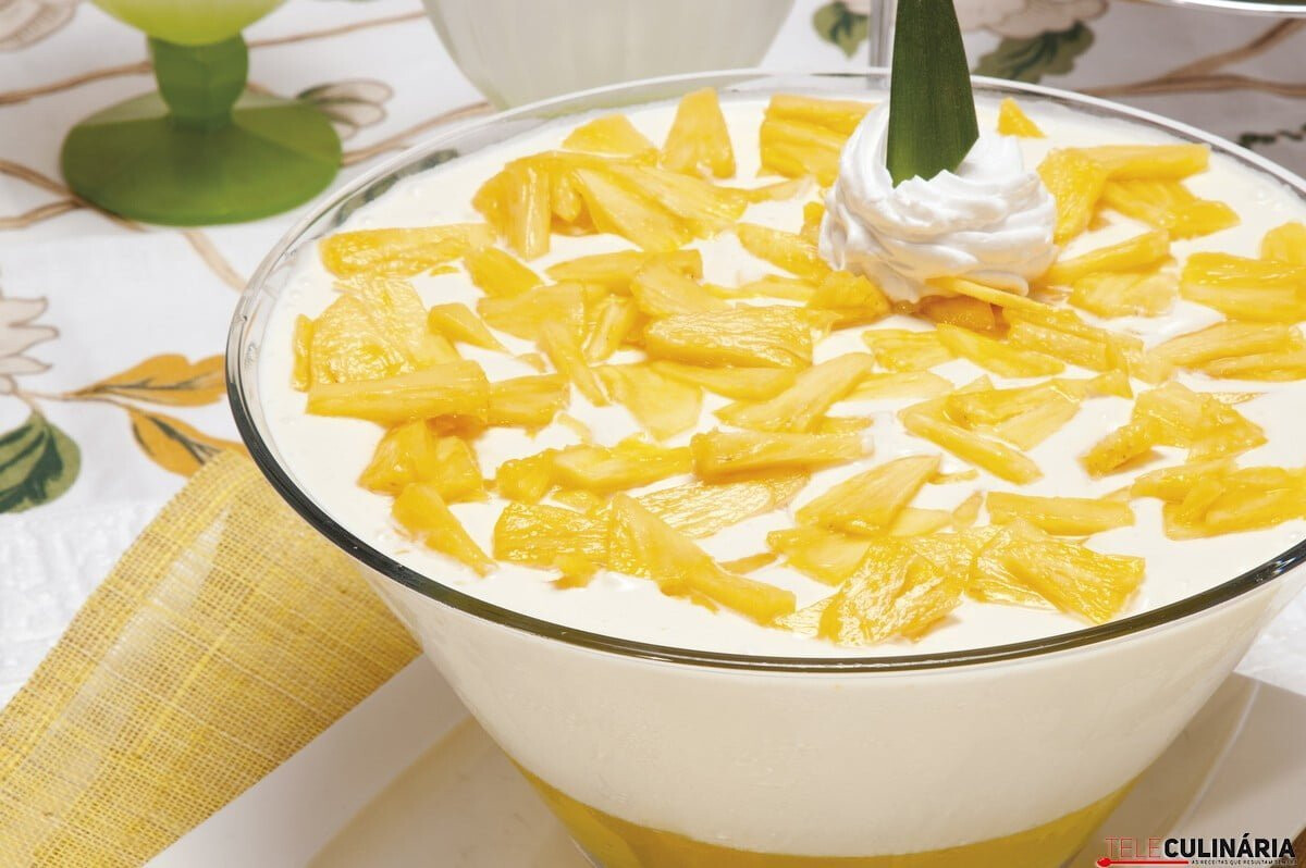 Doce fresco de ananás