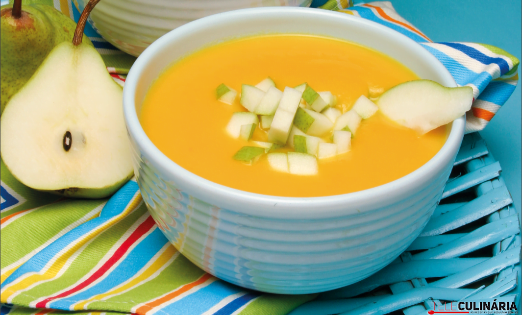 Sopa fria de pera e cenoura