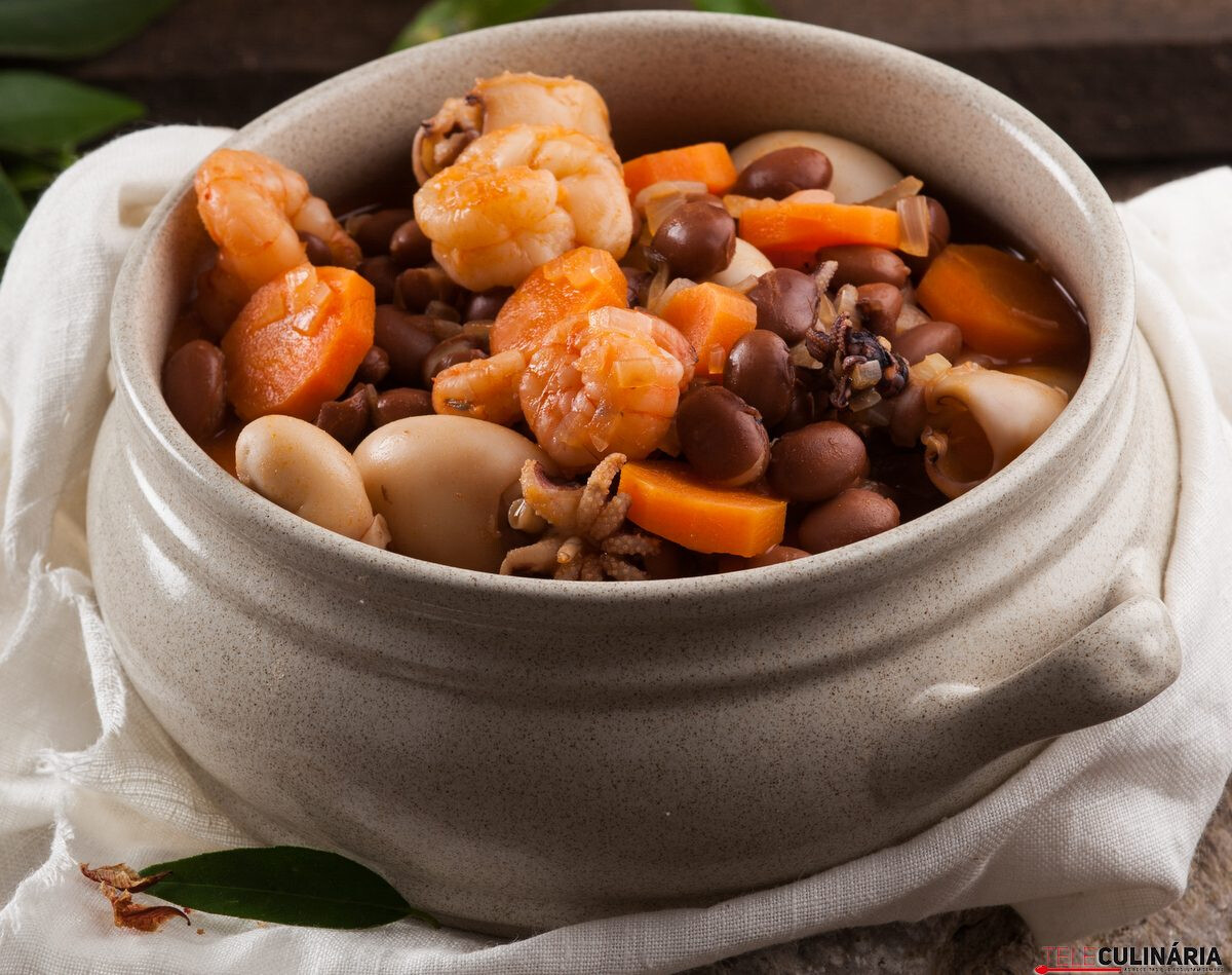 Feijoada de chocos com camarão