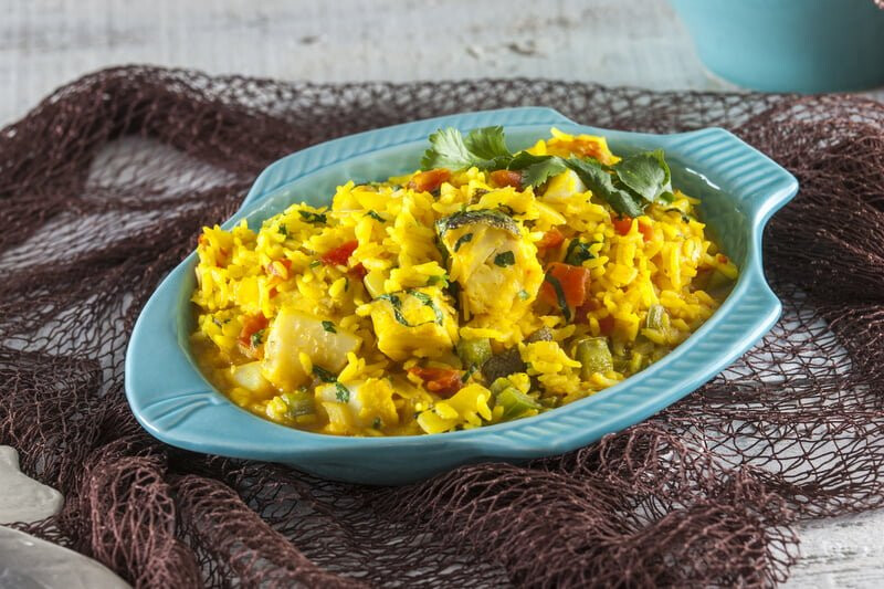 Receita de arroz de bacalhau com açafrão