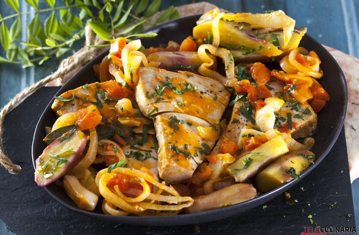 Atum à algarvia com batata-doce