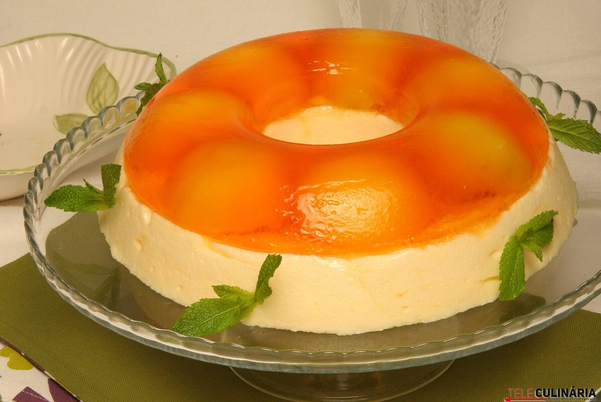 Semifrio de pêssegos