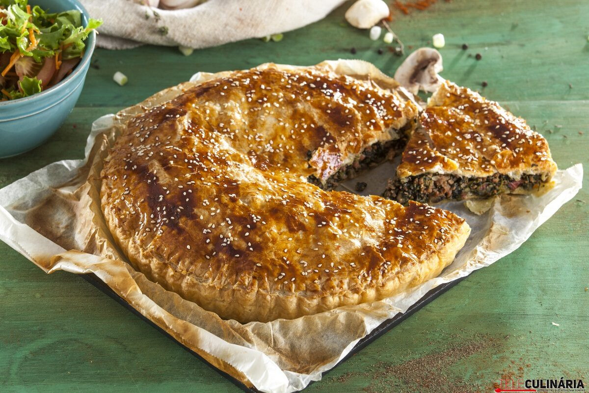 Tarte folhada de carne