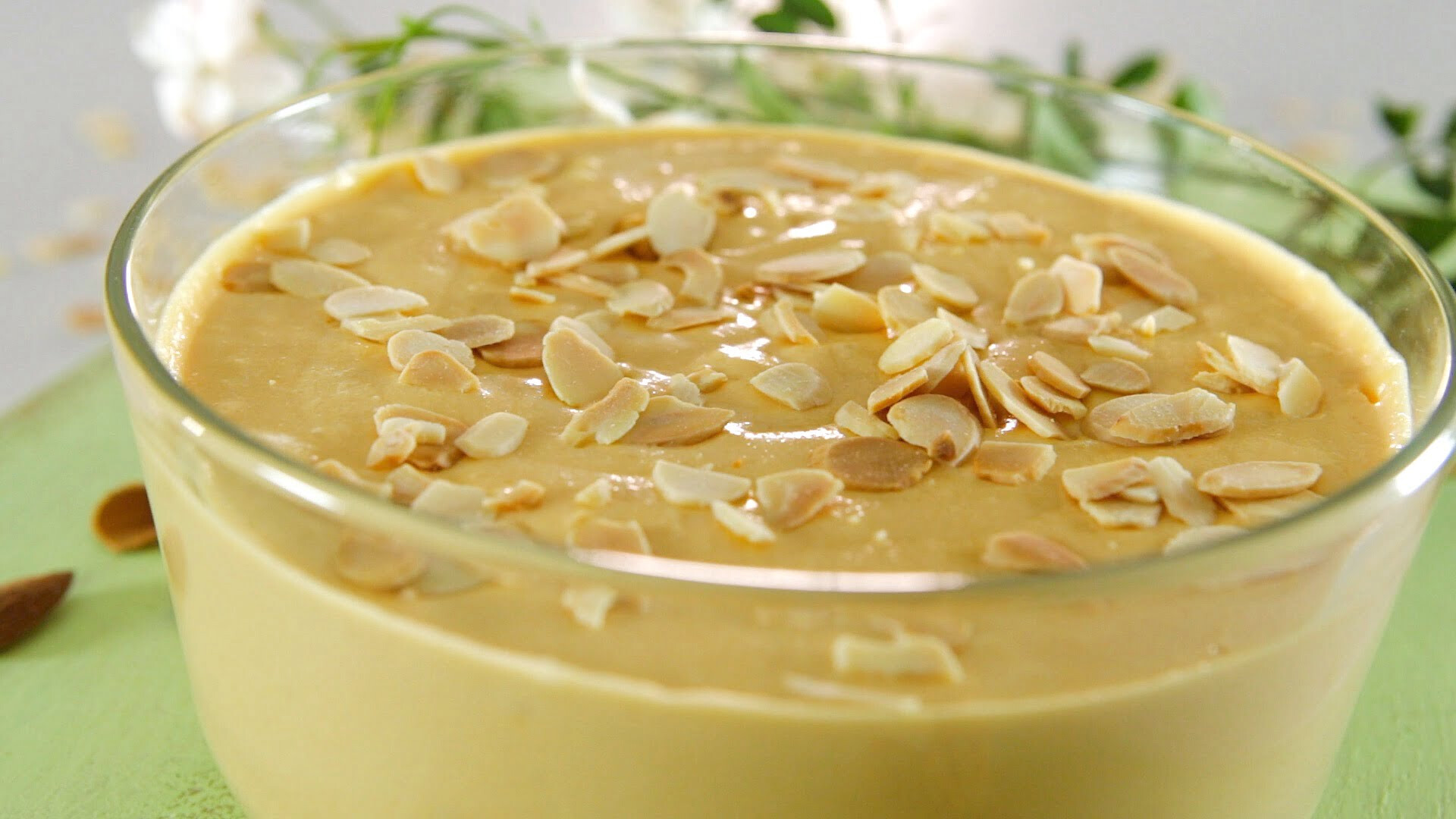 Baba de camelo com amêndoas