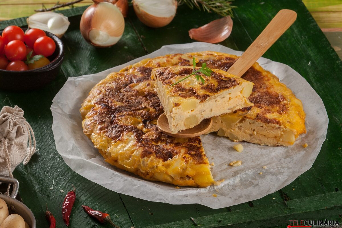 Tortilha de batata e cebola à espanhola