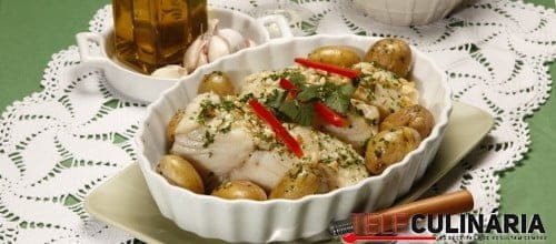 Bacalhau assado com molho de coentros