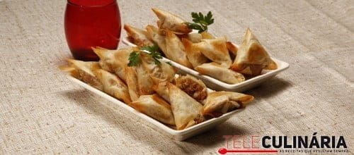 Chamuças de alheira no forno