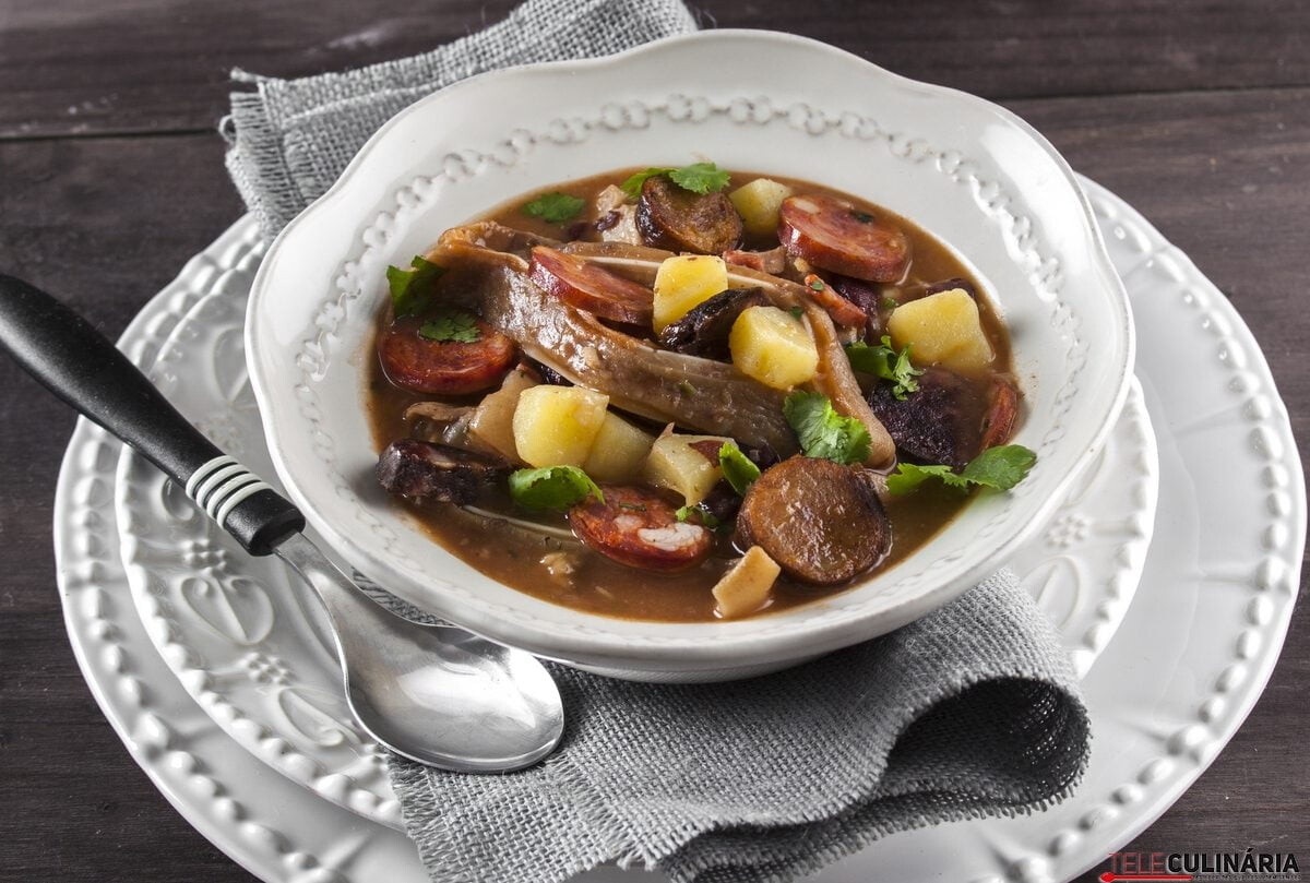 Sopa da pedra – sopa refeição