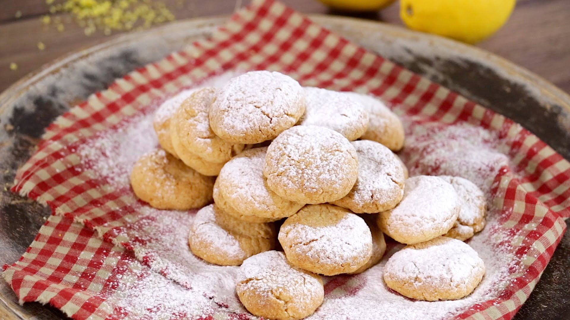 Bolachas de manteiga e limão