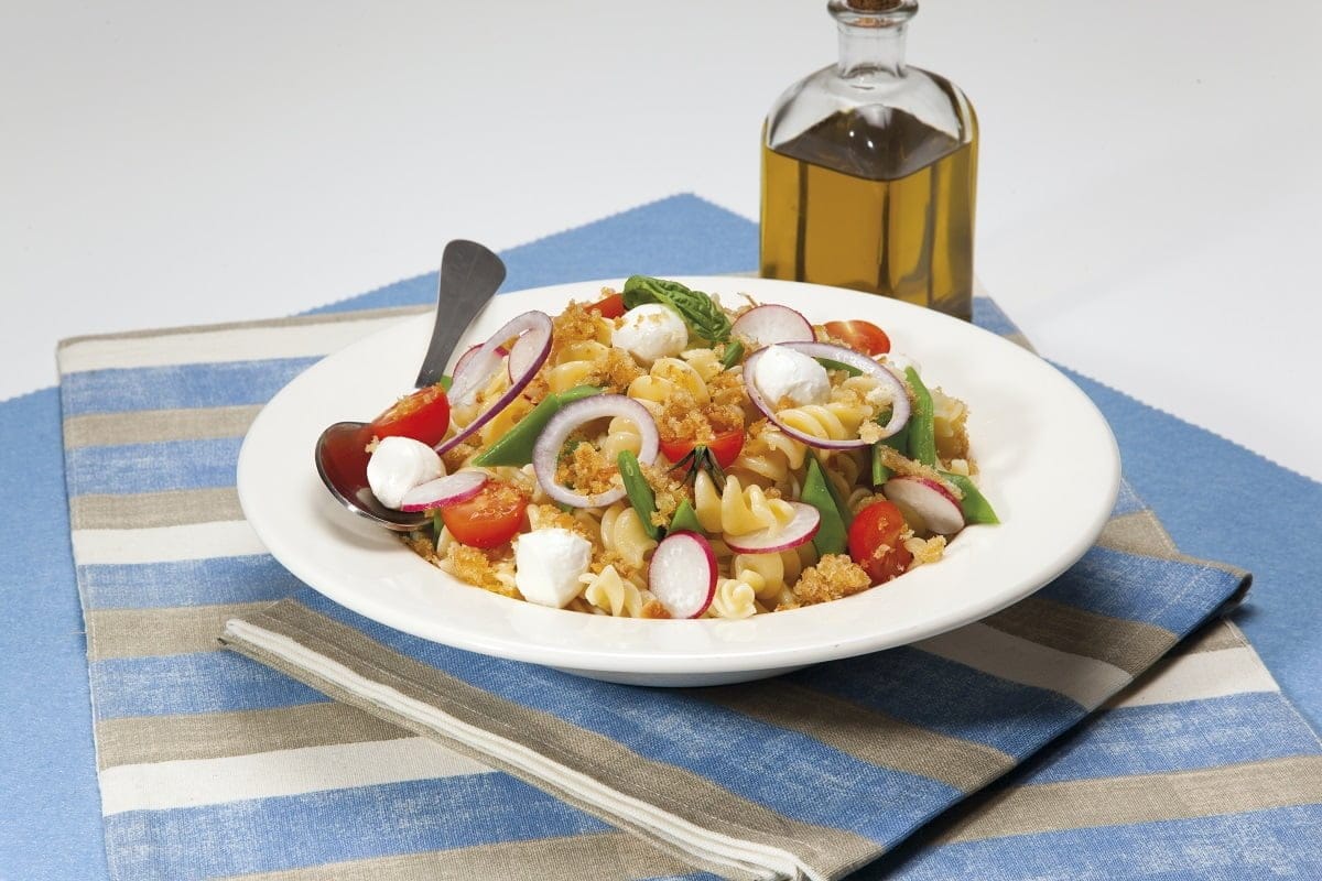 Salada crocante de massa