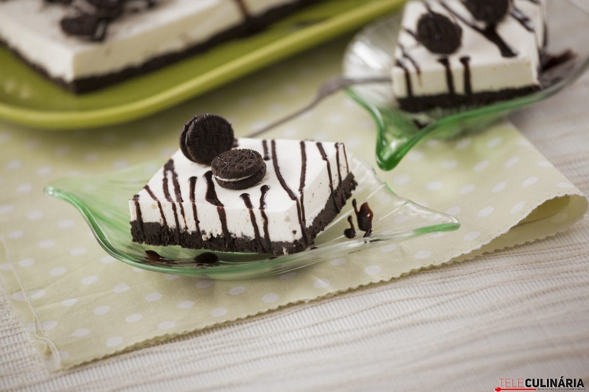 cheesecake de bolacha negra