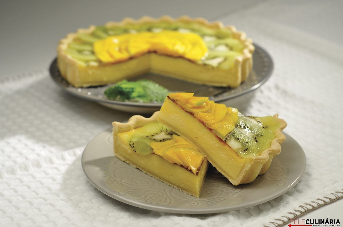 Tarte de leite condensado com fruta