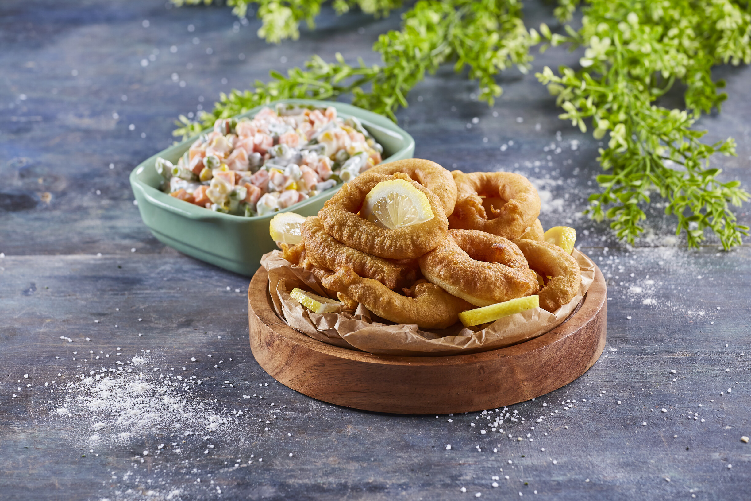 Calamares com salada russa