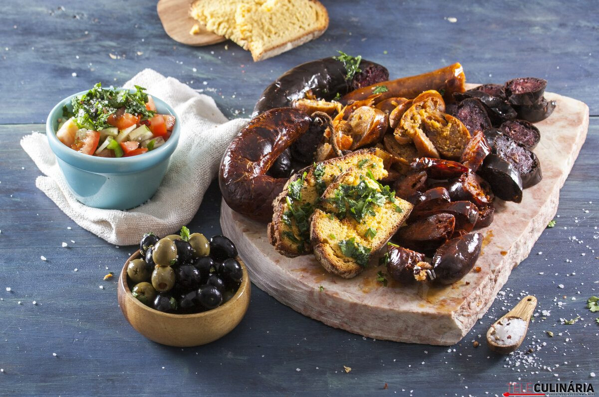 Grelhada mista de enchidos