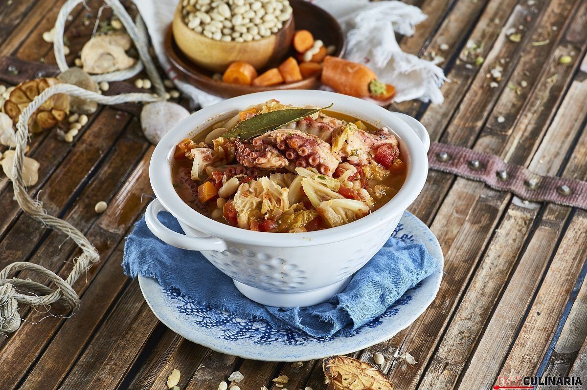Receita de polvo com feijão branco