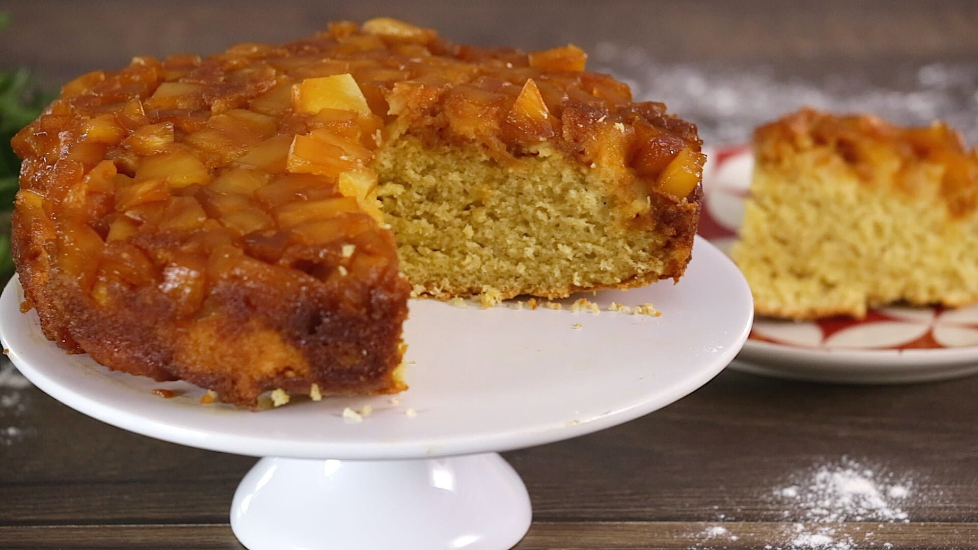 Bolo de ananás e cardamomo