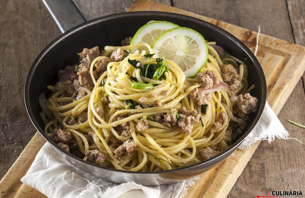 Massa de frango com manteiga de limão