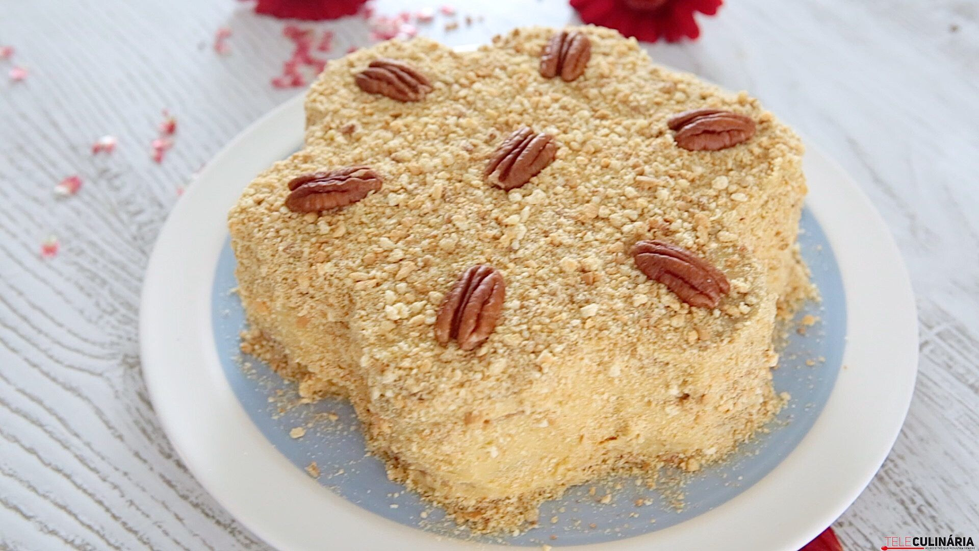 Bolo de bolacha com noz pecan