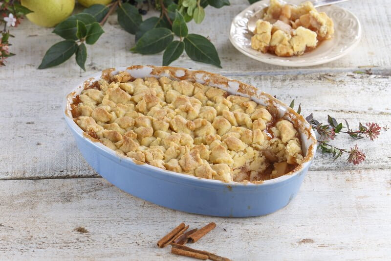 Crumble de maçã e pera com vinagre balsâmico