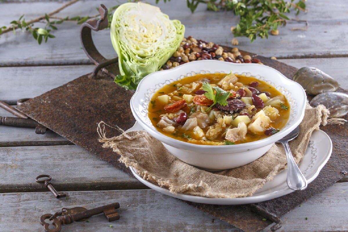 Sopa da pedra - receita tradicional