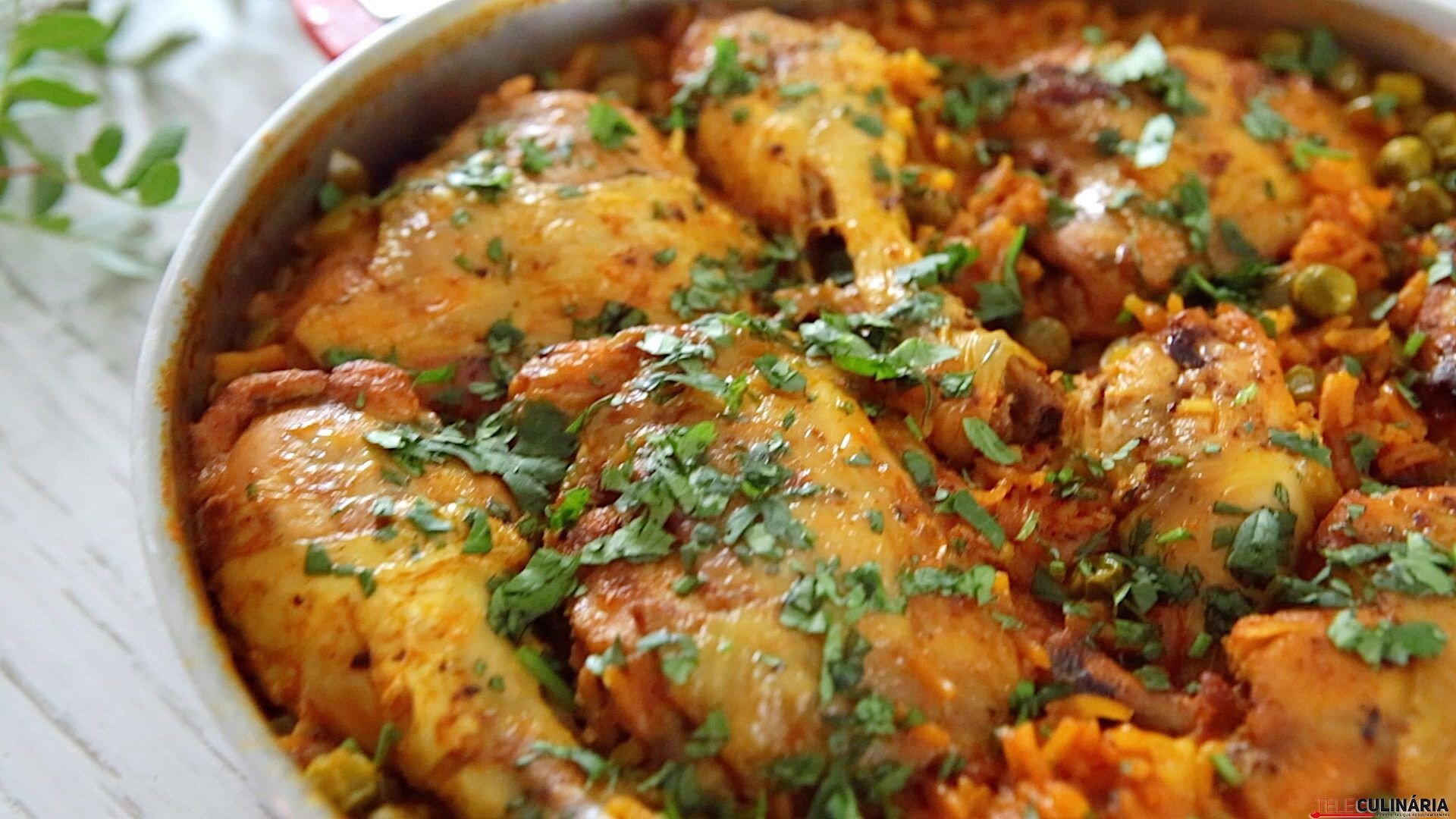 Frigideira de frango com arroz