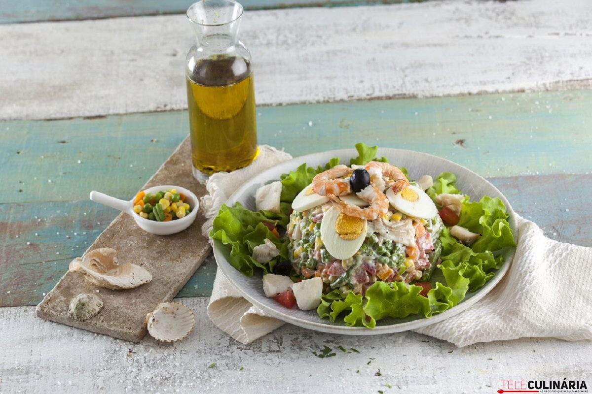 Salada de legumes com pescada
