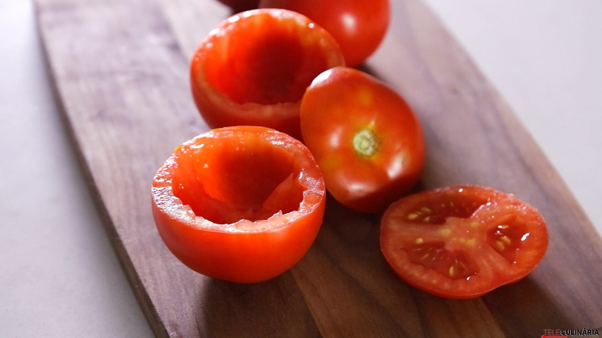 Preparar tomate para rechear