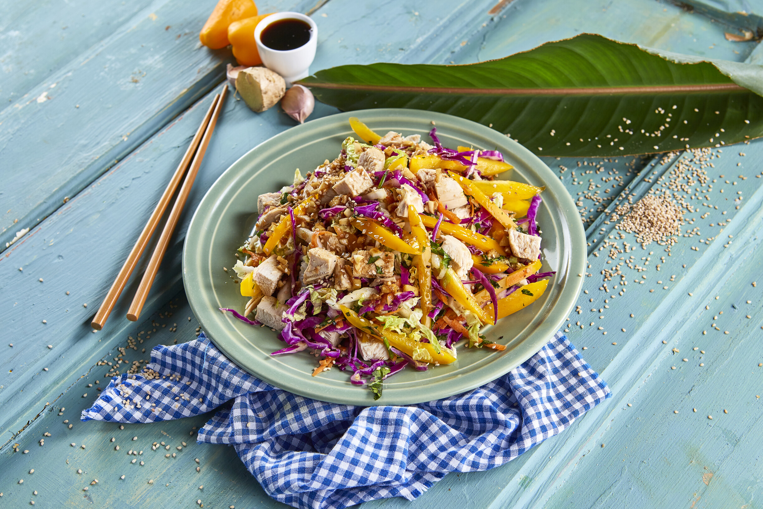 Salada chinesa com frango