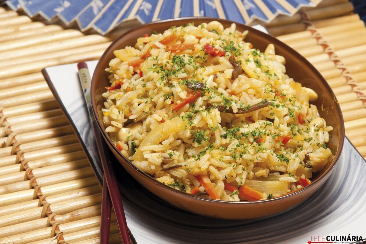 Arroz frito à oriental