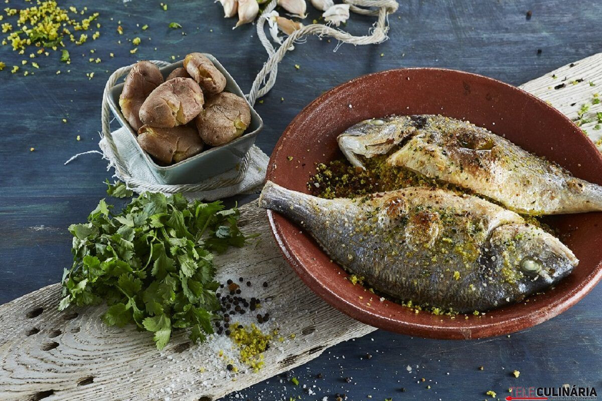 Douradas recheadas com broa