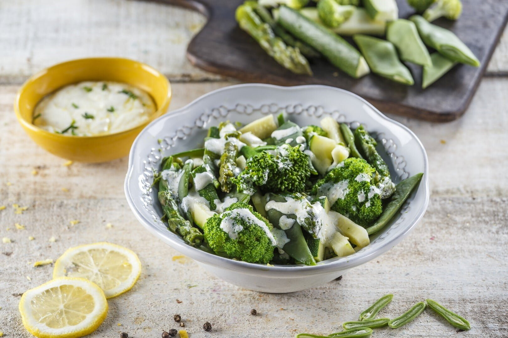 Salada de vegetais com molho delicioso (receita ideal para grávidas)