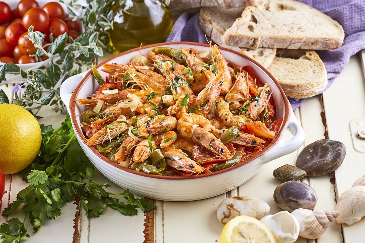 Caldeirada de camarão e coentros