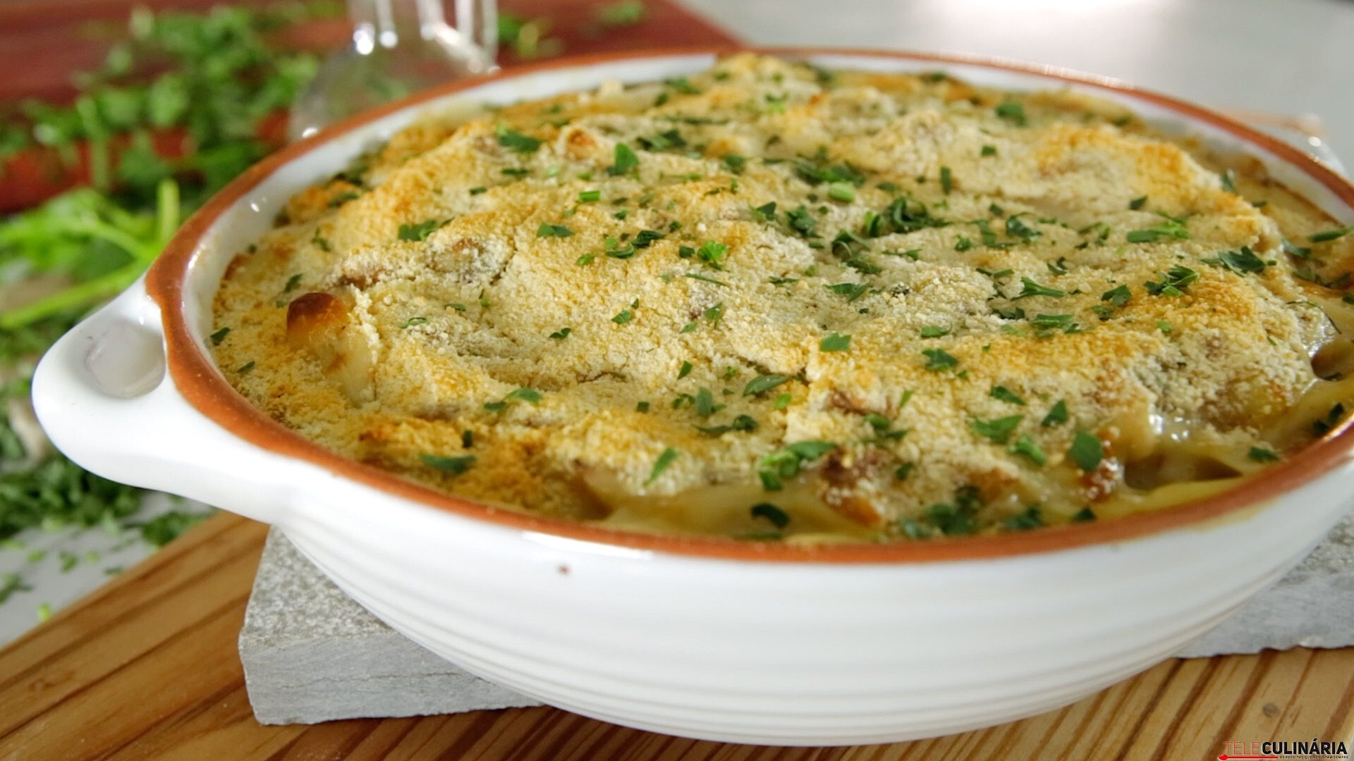 Bacalhau com alheira gratinado