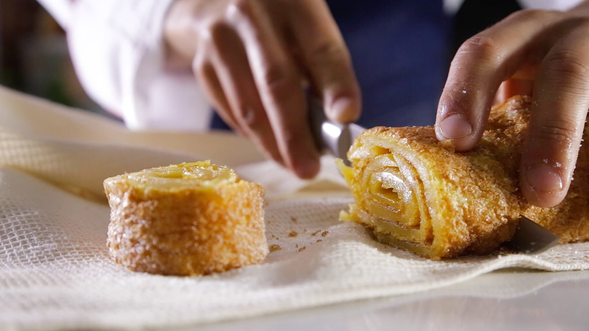 Como enrolar uma torta?