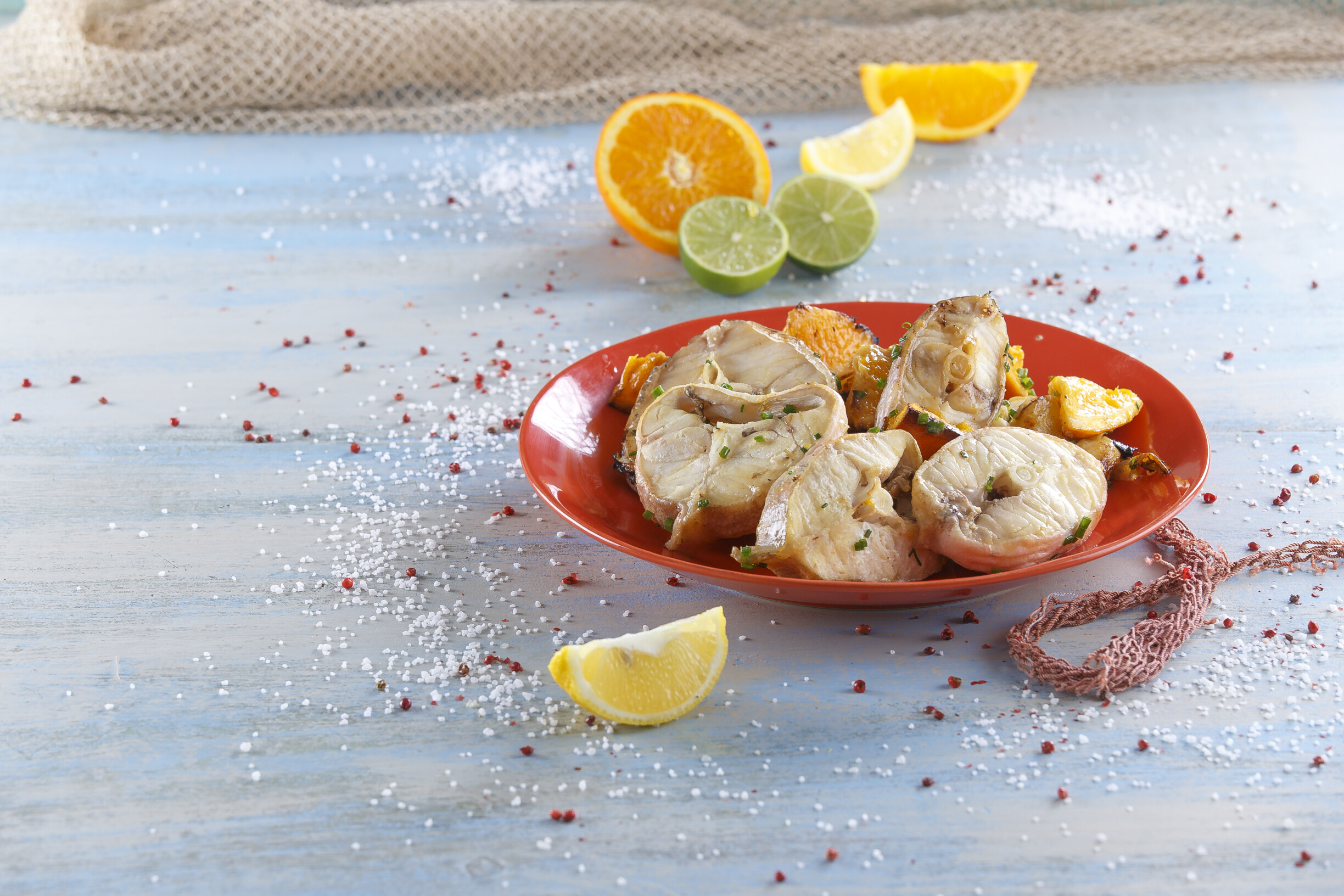 Maruca assada com citrinos