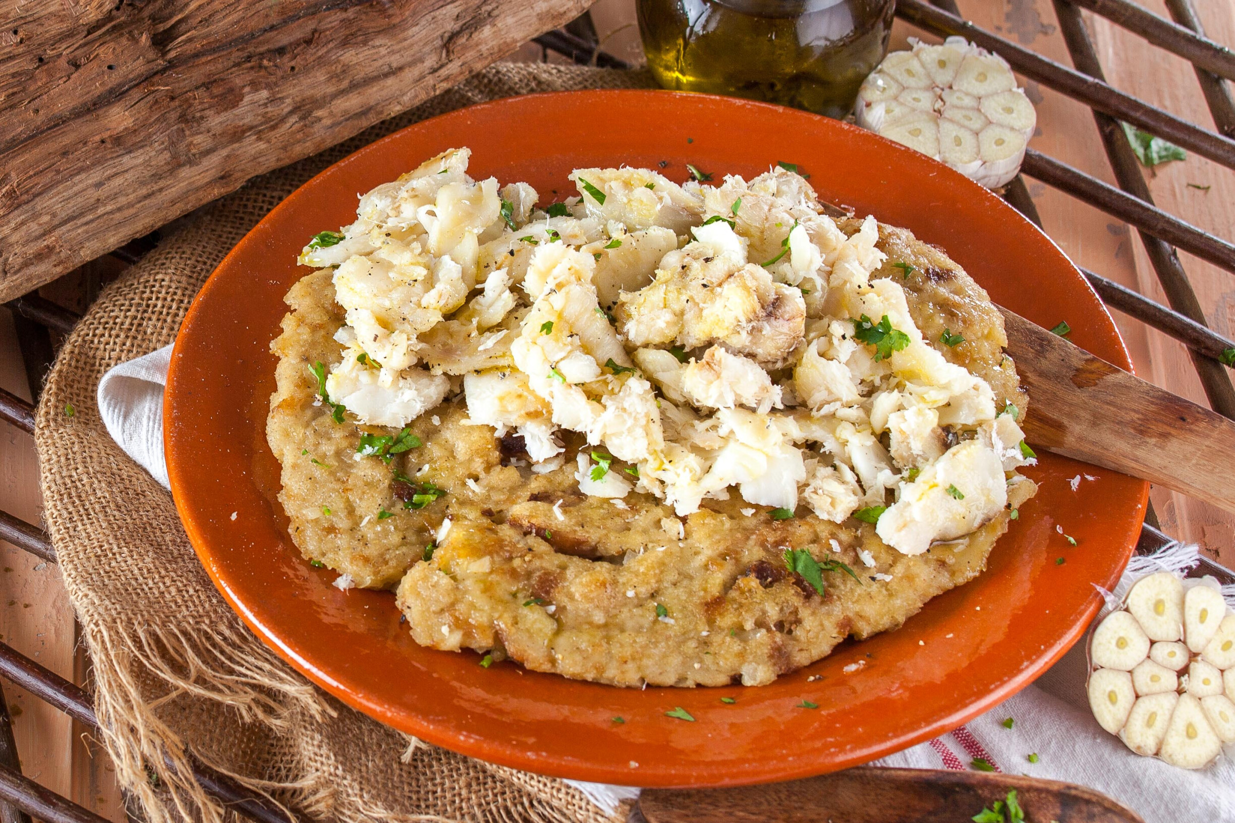 Migas com bacalhau à minhota