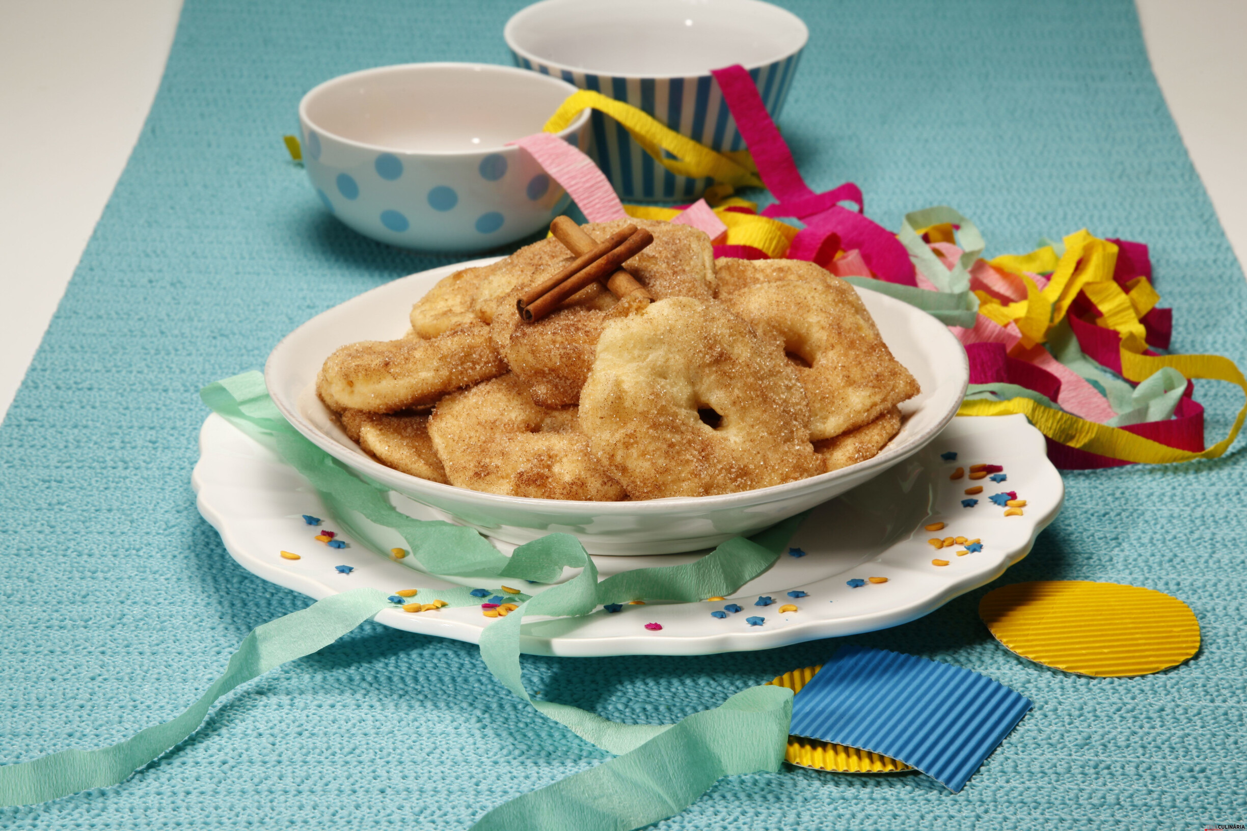 Argolas de maçã com canela