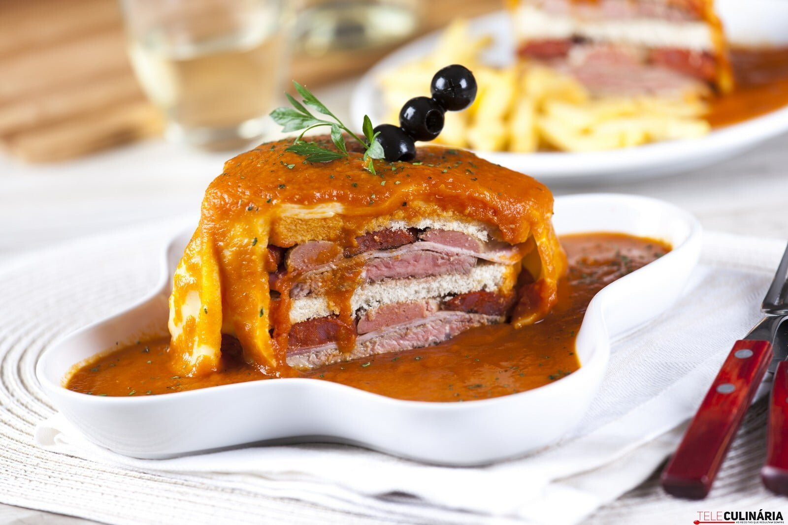 Francesinha à moda do Porto