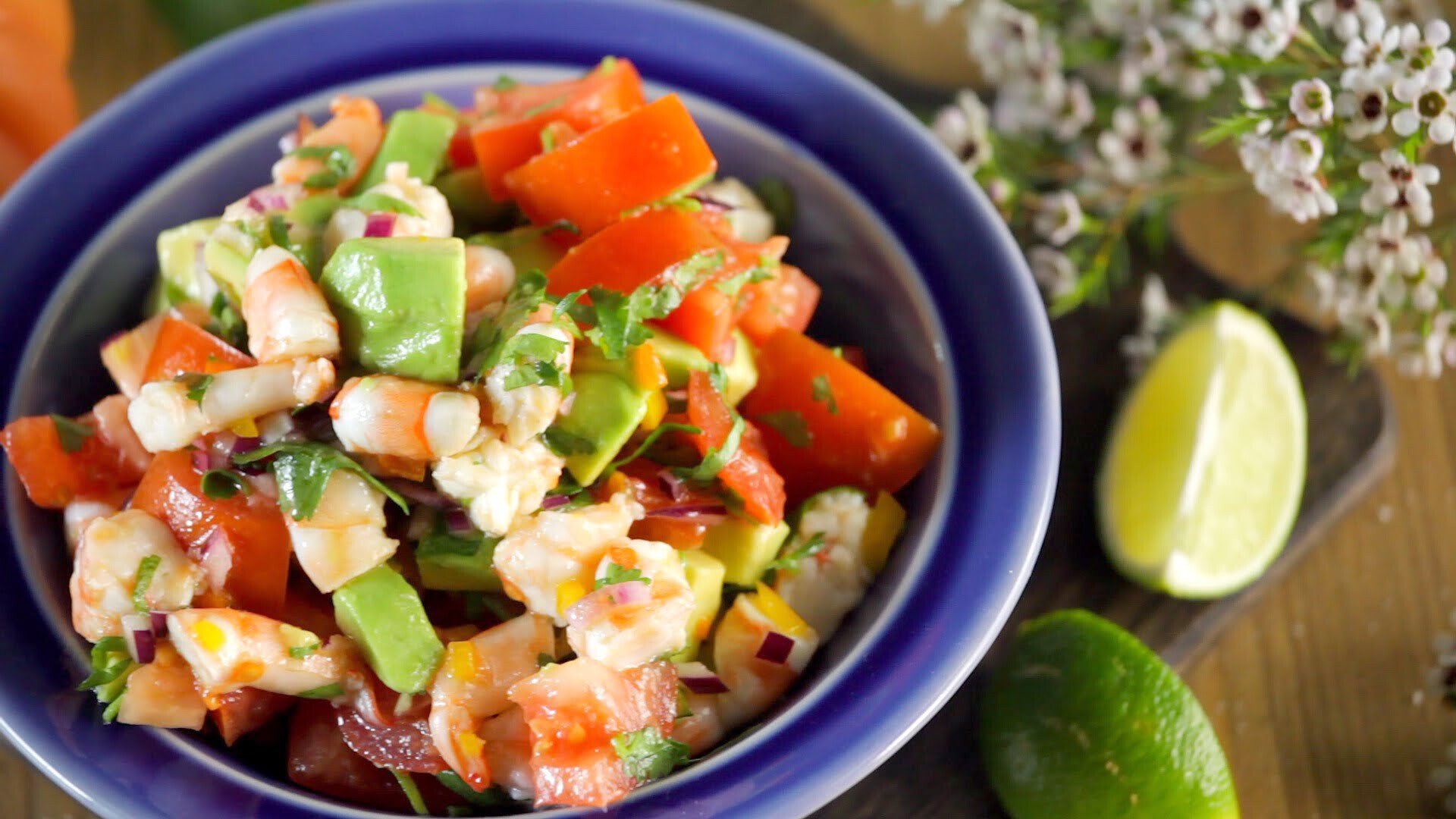 Salada de camarão e lima