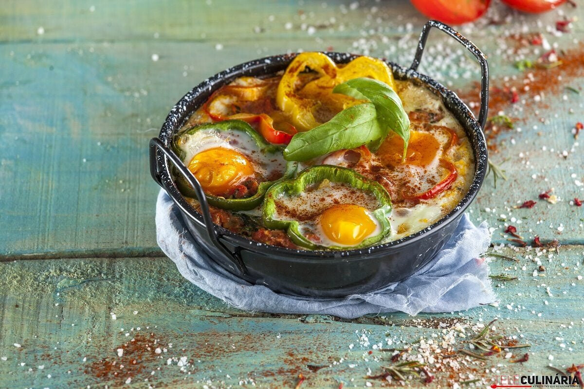 Legumes no forno com ovos