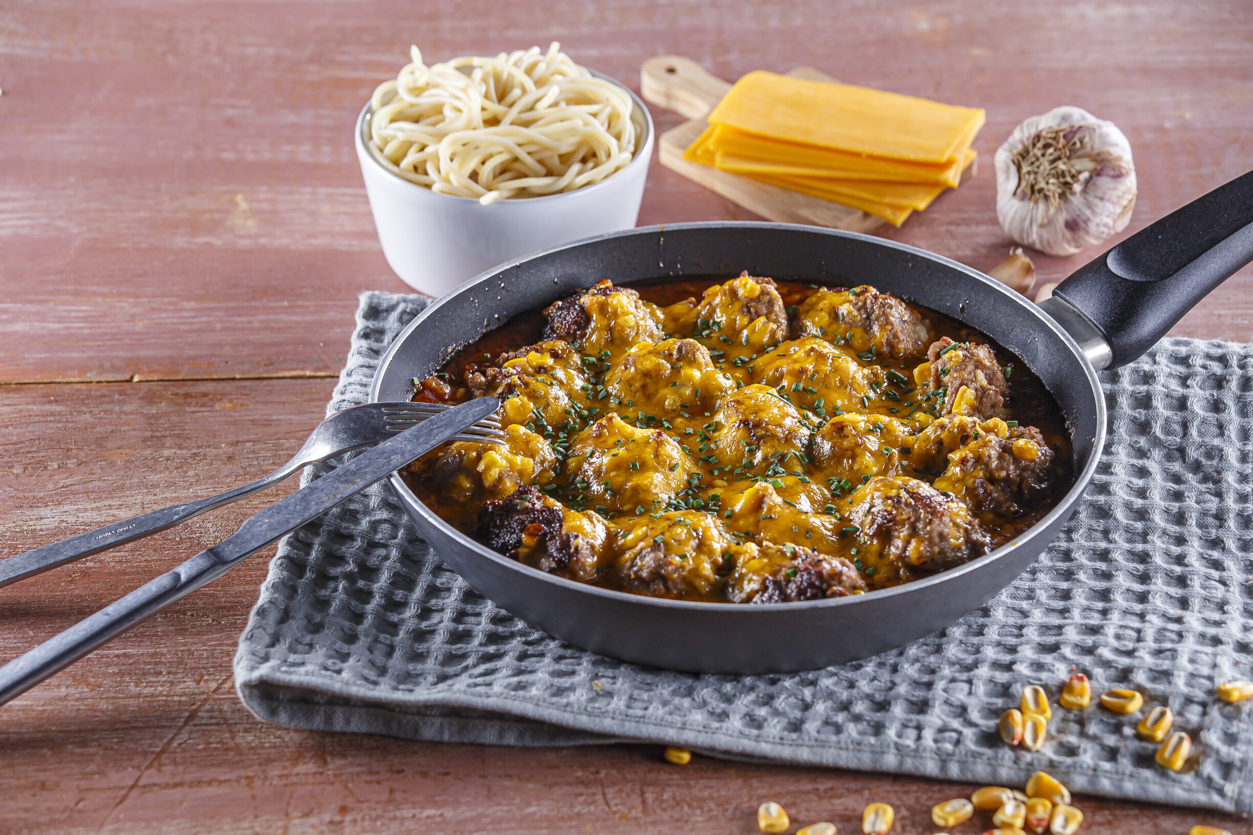 Almôndegas na frigideira